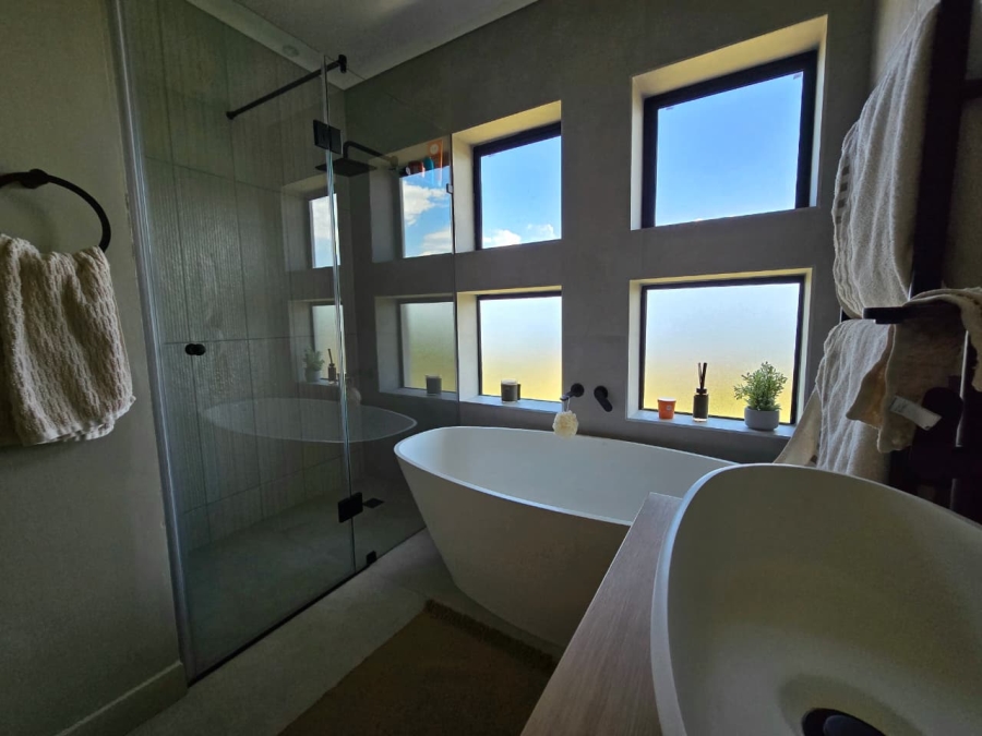 To Let 2 Bedroom Property for Rent in Oubaai Western Cape